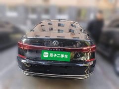 Volkswagen Passat 330TSI Elite - ფოტო 3