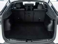 Tesla Model Y Rear-Wheel Drive - ფოტო 13