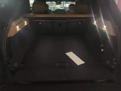 Land Rover Range Rover 3.0L V6 400PS Extended Wheelbase Prestige Edition - ფოტო 4