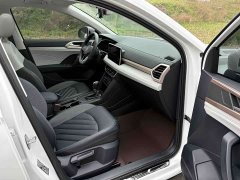 Volkswagen Touareg 300TSI Two-Wheel Drive Moonlight Edition - ფოტო 17