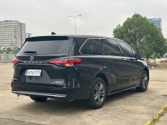 Toyota Sienna 2.5L Hybrid AWD Premium - ფოტო 12