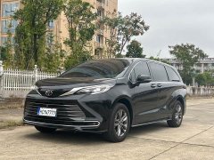 Toyota Sienna 2.5L Hybrid AWD Premium - ფოტო 2