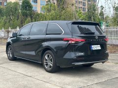 Toyota Sienna 2.5L Hybrid AWD Premium - ფოტო 4