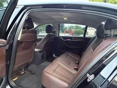 BMW 5 Series 525Li Luxury Package - ფოტო 9