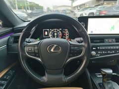 Lexus ES 200 Excellence Edition - ფოტო 11
