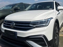 Volkswagen Tiguan L 330TSI Automatic Two-Wheel Drive Comfort Edition - ფოტო 3