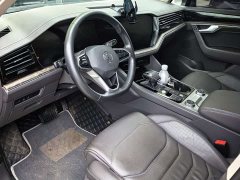 Volkswagen Touareg 3.0TSI Sharp Enjoyment Edition Jet Black Sport Package - ფოტო 2