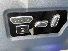 Buick GL8 Land Business Class Comfort Edition - ფოტო 12