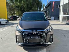 Buick GL8 Land Business Class Comfort Edition - ფოტო 2