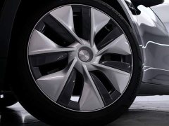 Tesla Model Y Facelift Long Range All-Wheel Drive - ფოტო 16