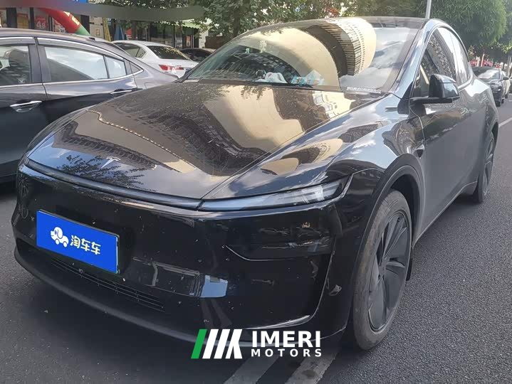 Tesla Model Y Rear-Wheel Drive Launch Edition