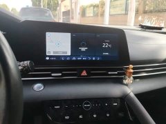 Hyundai Elantra 1.5L CVT Luxury - ფოტო 13