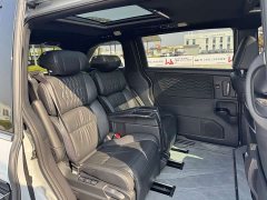 Honda Elysion 2.0L e:HEV Luxury Black Jazz Edition - ფოტო 15