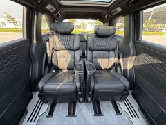 Honda Elysion 2.0L e:HEV Luxury Black Jazz Edition - ფოტო 16
