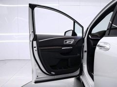 Toyota Sienna 2.5L Hybrid Platinum Edition - ფოტო 12