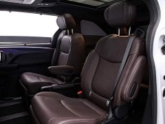 Toyota Sienna 2.5L Hybrid Platinum Edition - ფოტო 15