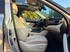 Toyota Highlander 2.5L Intelligent Hybrid AWD Premium 7-Seater - ფოტო 10
