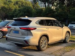 Toyota Highlander 2.5L Intelligent Hybrid AWD Premium 7-Seater - ფოტო 4