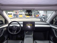 Tesla Model Y Rear-Wheel Drive - photo 6