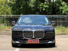 BMW 7 Series 735Li Luxury Package - ფოტო 1