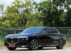 BMW 7 Series 735Li Luxury Package - ფოტო 6