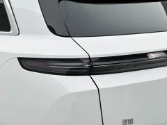 Li Auto L7 Pro - ფოტო 9