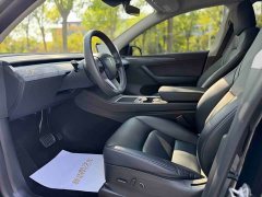 Tesla Model Y Rear-Wheel Drive - ფოტო 6