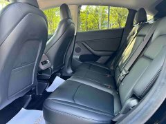 Tesla Model Y Rear-Wheel Drive - ფოტო 7