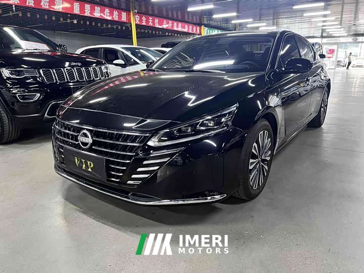 Nissan Teana 2.0L SV Black Gold Edition