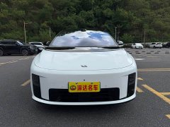 Li Auto i8 Standard Edition - ფოტო 1