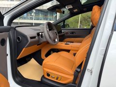 Li Auto i8 Standard Edition - ფოტო 5