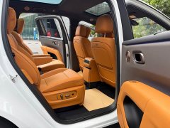 Li Auto i8 Standard Edition - ფოტო 8