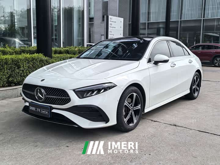 Mercedes-Benz A-Class Facelift A 200 L Fashion Edition