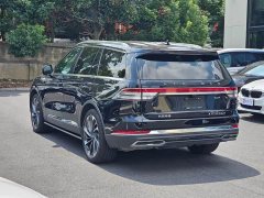 Lincoln Aviator 3.0T V6 AWD Executive - ფოტო 3