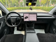 Tesla Model Y Rear-Wheel Drive - ფოტო 10