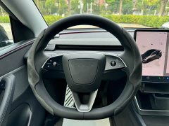 Tesla Model Y Rear-Wheel Drive - ფოტო 11
