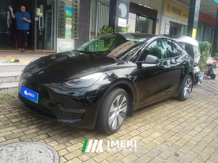 Tesla Model Y Facelift Long Range All-Wheel Drive