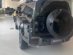 Land Rover Defender 130 3.0T X-Dynamic HSE - ფოტო 5