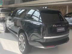 Land Rover Range Rover 3.0 L6 400PS AB Long Wheelbase - ფოტო 6