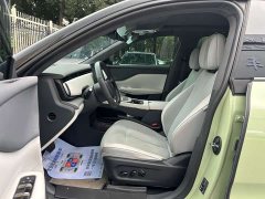 Voyah Lantu Zhiyin Long Range Super Charging Edition - ფოტო 4