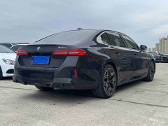 BMW 5 Series 530Li Luxury M Sport Package - ფოტო 4