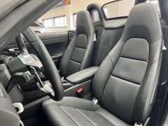 Porsche 718 Boxster 2.0T - photo 11