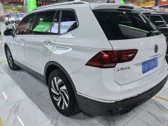 Volkswagen Tiguan L Outstanding Edition 300TSI Automatic Two-Wheel Drive Dragon Ascendant Version - ფოტო 4