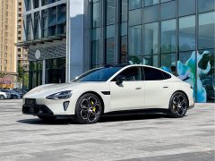 Xiaomi SU7 Rear-Wheel Drive Standard Edition - ფოტო 1