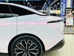 Zeekr 007 Four-Wheel Drive Intelligent Driving Edition 100kWh - ფოტო 2