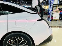 Zeekr 007 Four-Wheel Drive Intelligent Driving Edition 100kWh - ფოტო 8