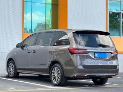 Buick GL8 Land Business Class Comfort Edition - ფოტო 4