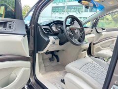 Buick GL8 Land Business Class Comfort Edition - ფოტო 9