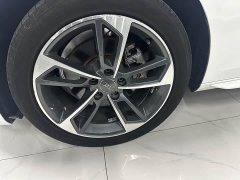 Audi A4L 40 TFSI Fashion Dynamic - ფოტო 4