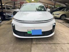 Li Auto L6 Pro - ფოტო 2